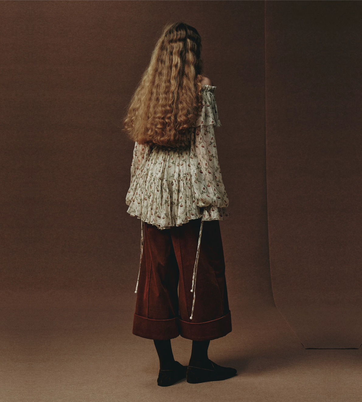 INTO THE EAST - Corduroy Cropped Trousers Orange