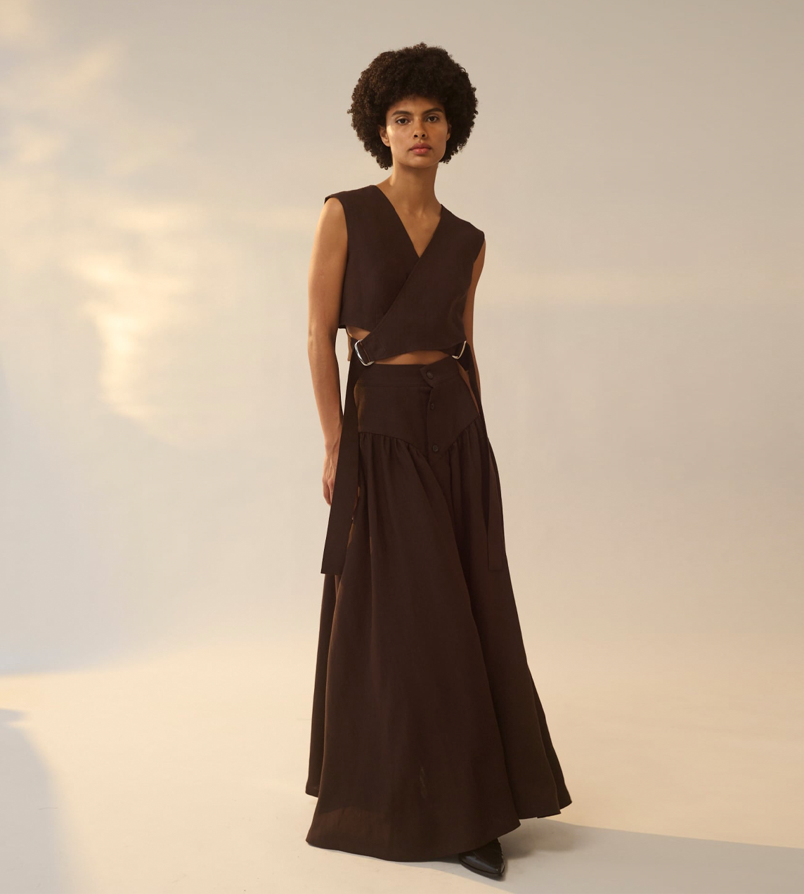 UJOH - Yoke Cut Gathered Skirt Chocolate