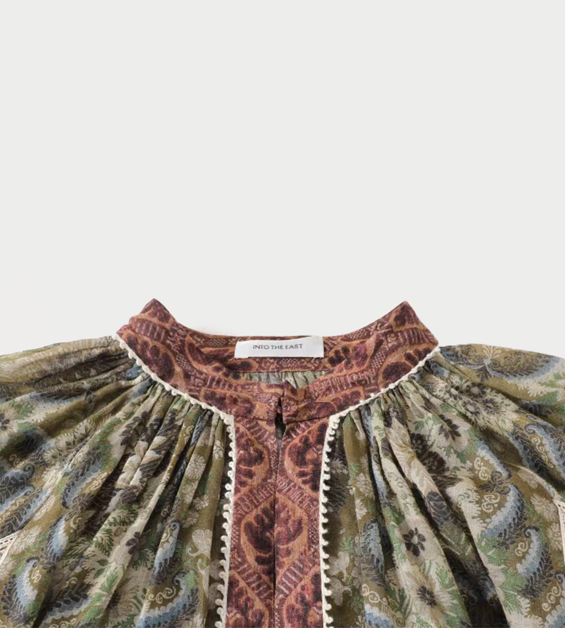 INTO THE EAST - Square Wallpaper Lace Bubble Sleeve Top