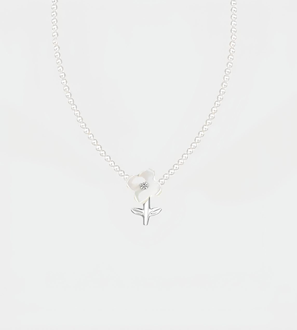 YVMIN - Irregular Mini Flower Pendant White