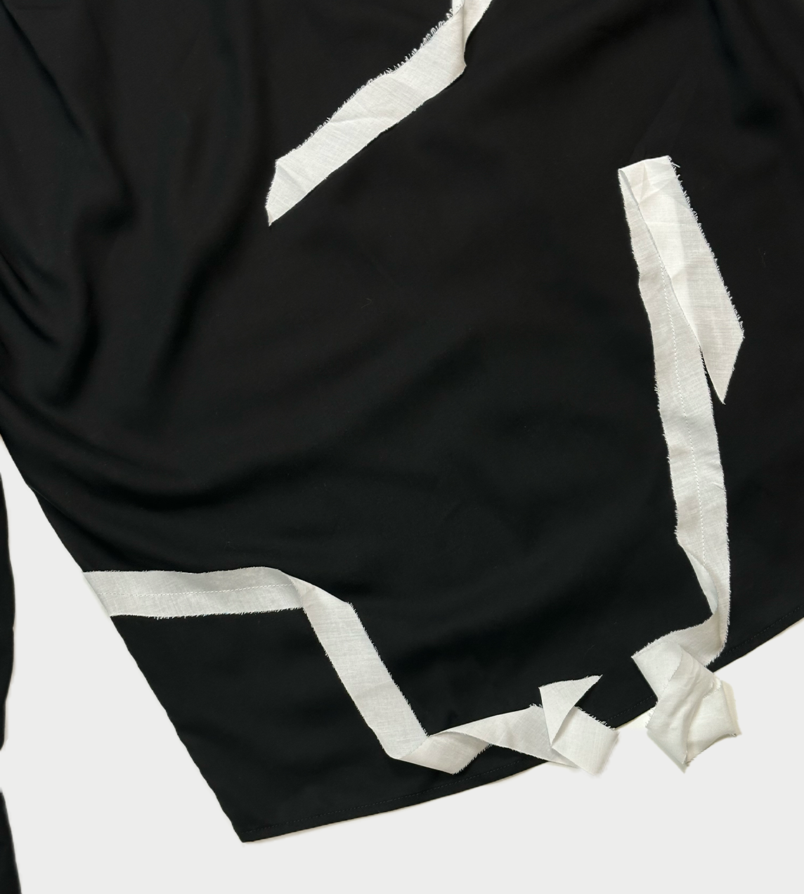 SULVAM - Gather Ribbon Shirt Blk