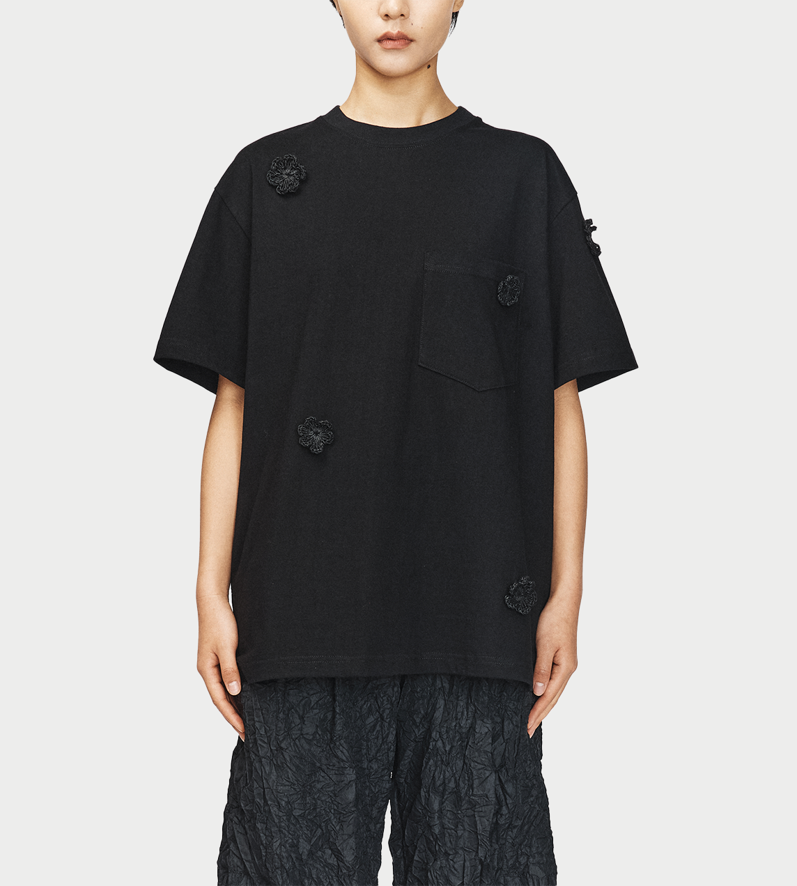 SONG FOR THE MUTE - "Daisy" Standard Tee Blk