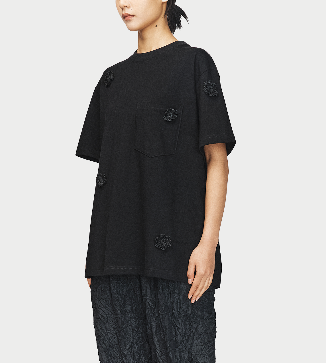 SONG FOR THE MUTE - "Daisy" Standard Tee Blk