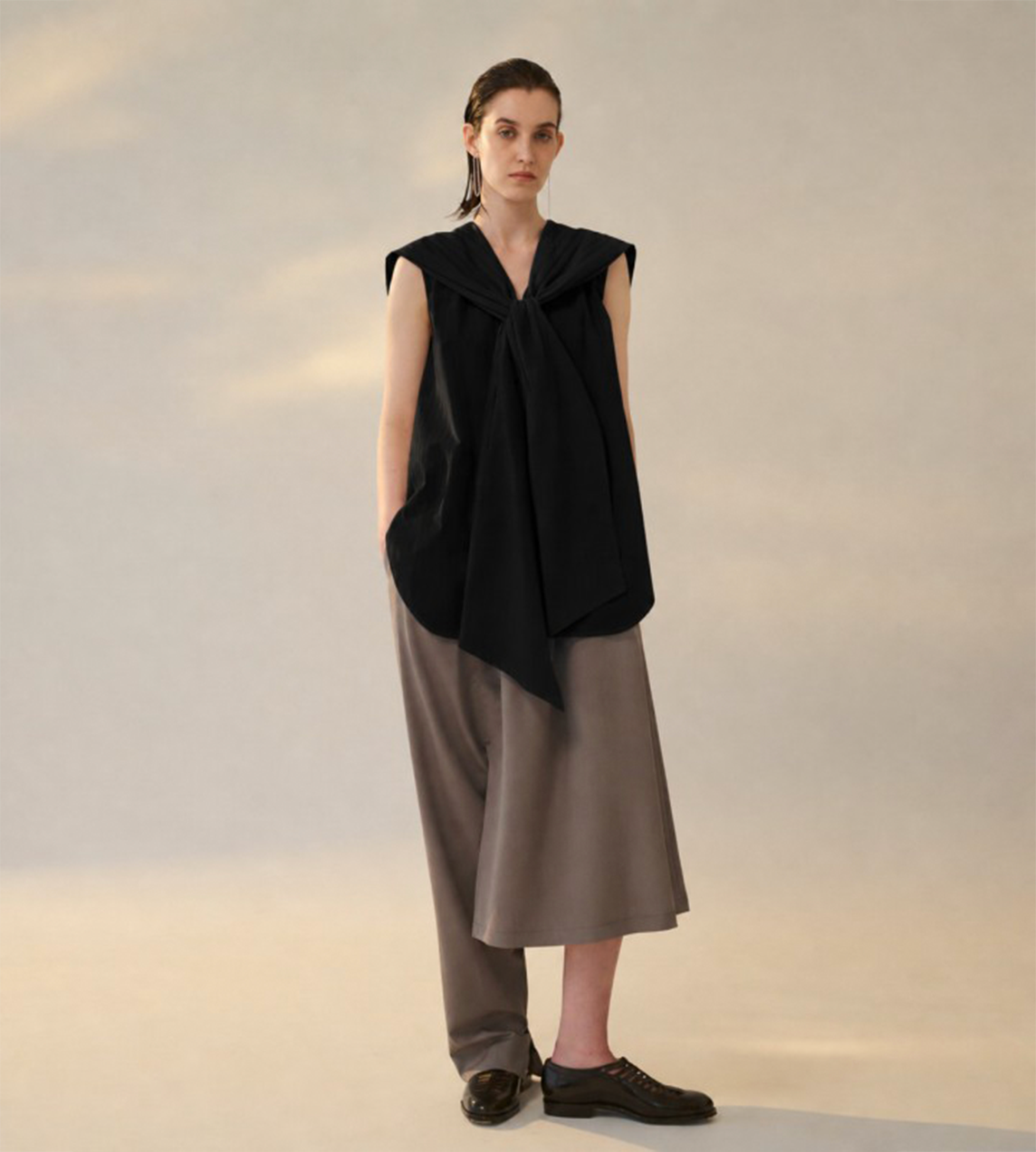 UJOH - Sailor Collar Ribbon Shirt Blk