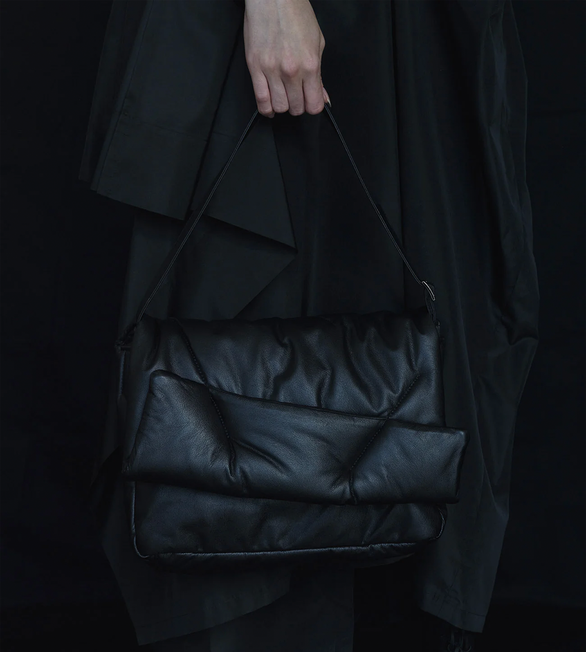 Discord by yohji yamamoto - Medium Quilted Crossbody Bag Black