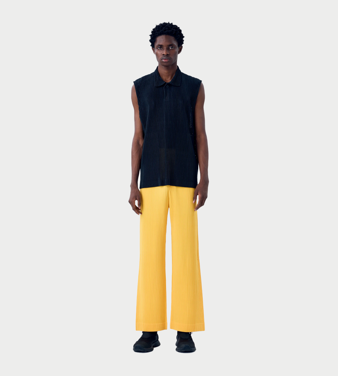HOMME PLISSE ISSEY MIYAKE - Sleeveless Mesh Polo Top Blk