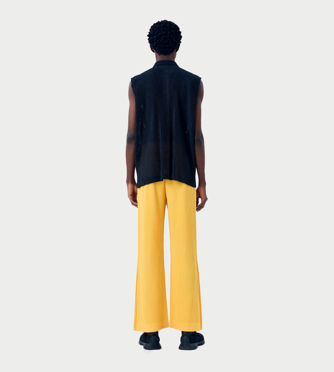 HOMME PLISSE ISSEY MIYAKE - Sleeveless Mesh Polo Top Blk