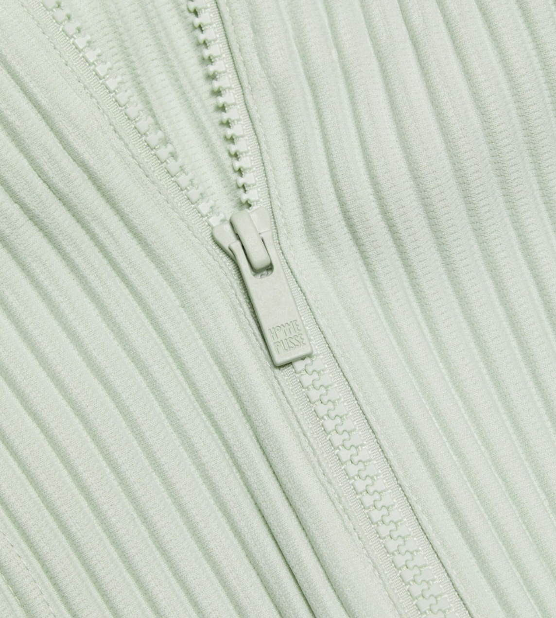 HOMME PLISSE ISSEY MIYAKE - MC Zip-up Vest Frosty Grey