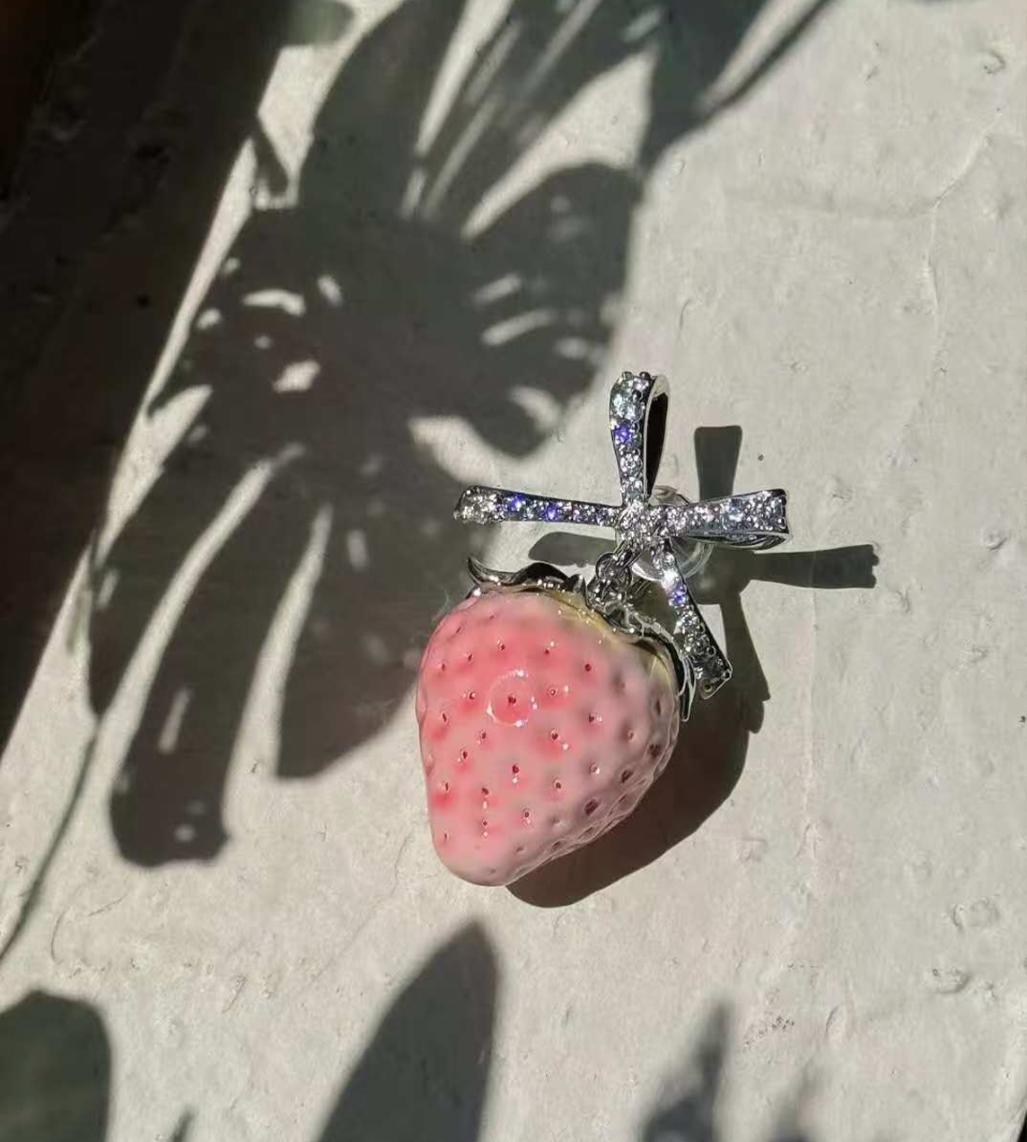 YVMIN - Strawberry Bowknot Earring (Pair)