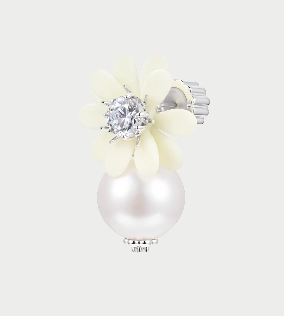 Daisy Pearl Stud Earring White (Pair)