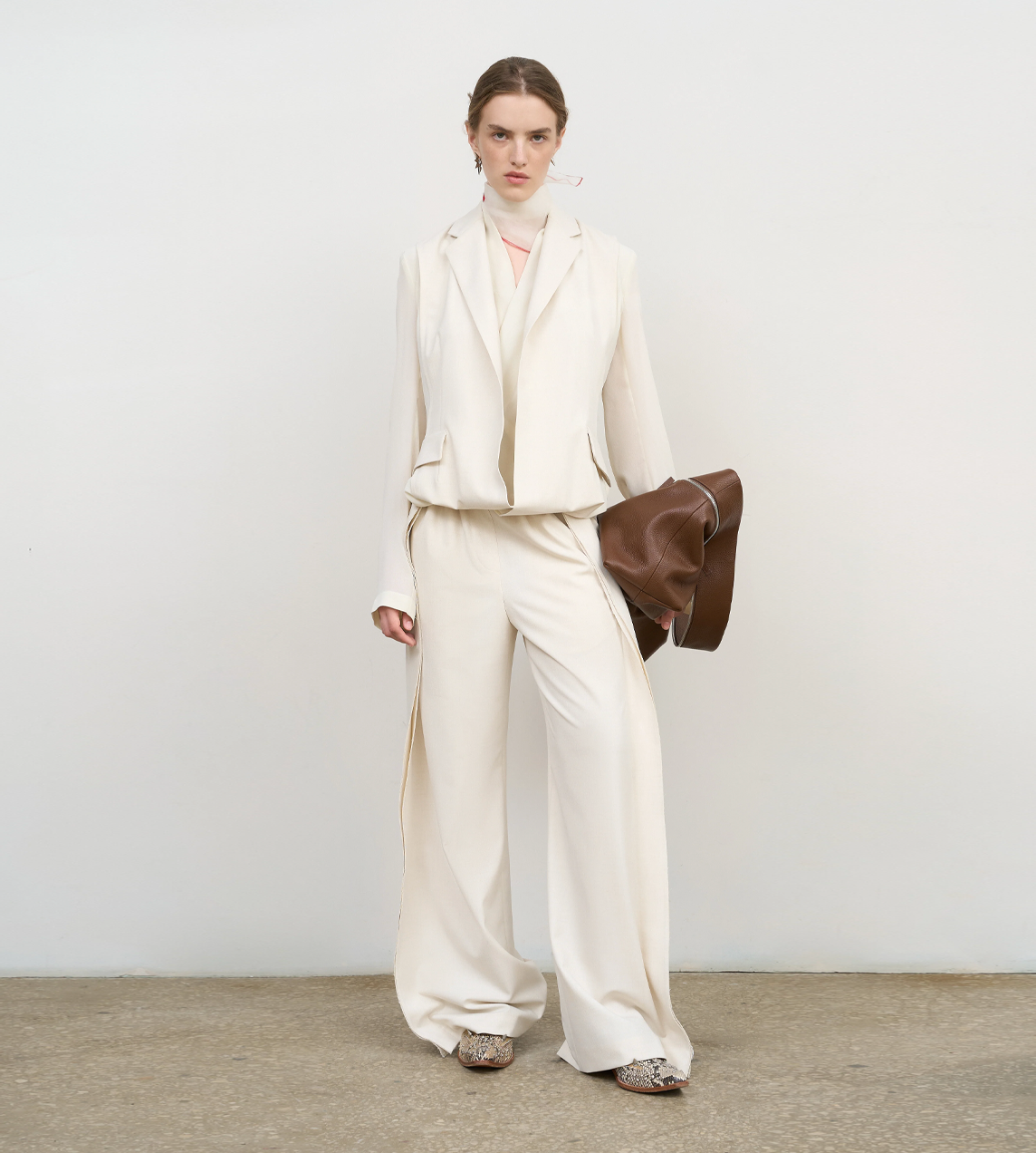 High-Rise Pleated Wide-Leg Pants Ivory