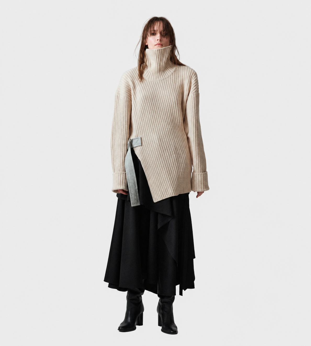 UJOH - Side Belt Turtle Neck Sweater Beige
