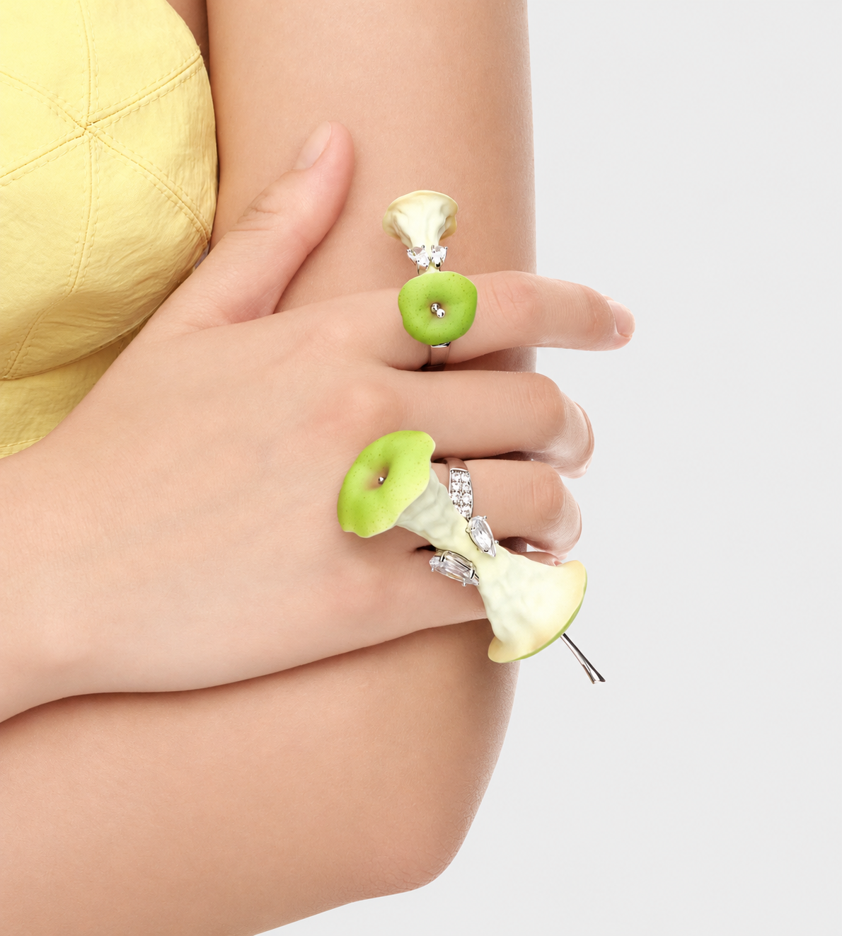 YVMIN - Spin Apple Core Ring Green