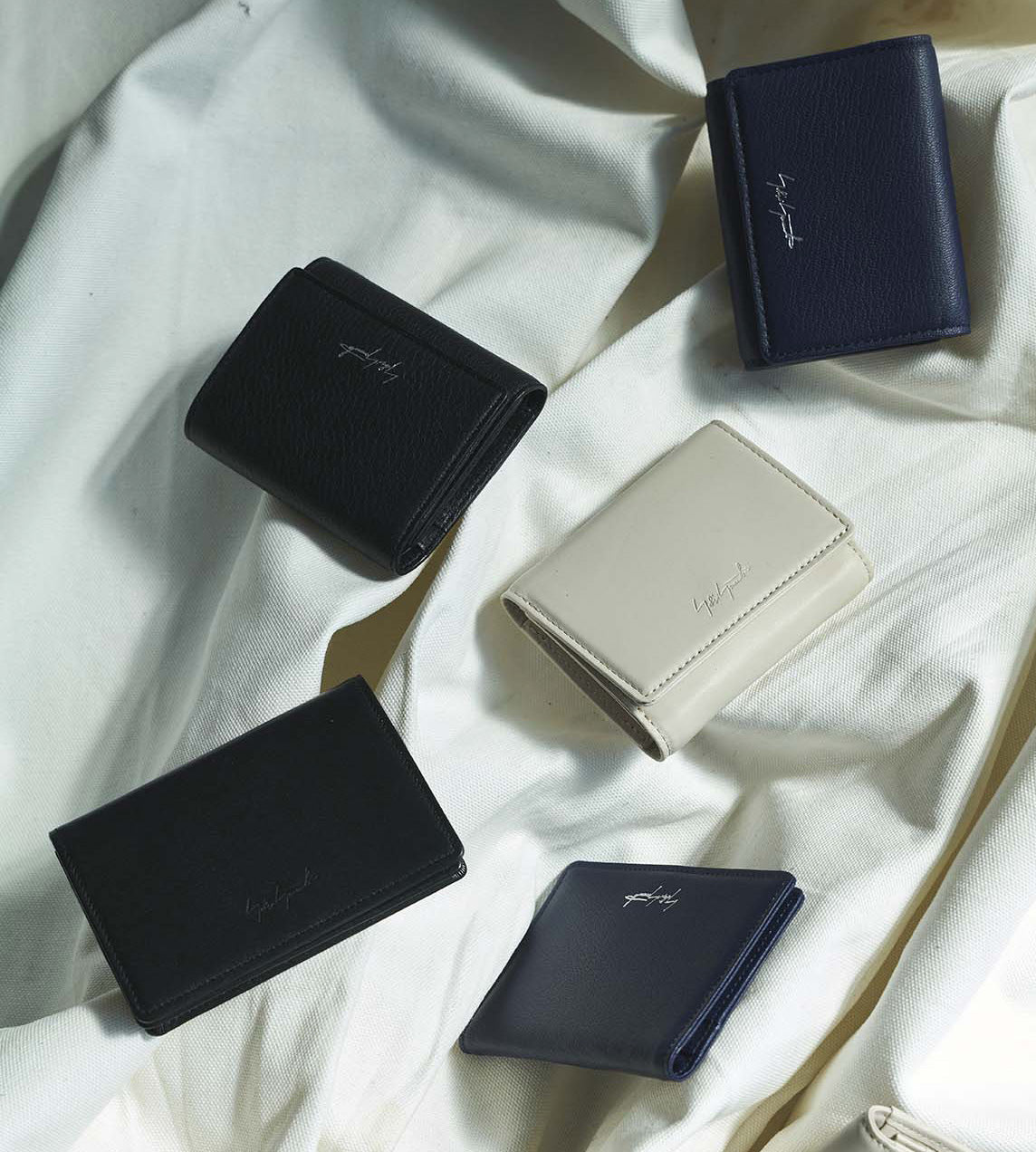 Discord by Yohji Yamamoto - Tri-Folded Wallet S Black