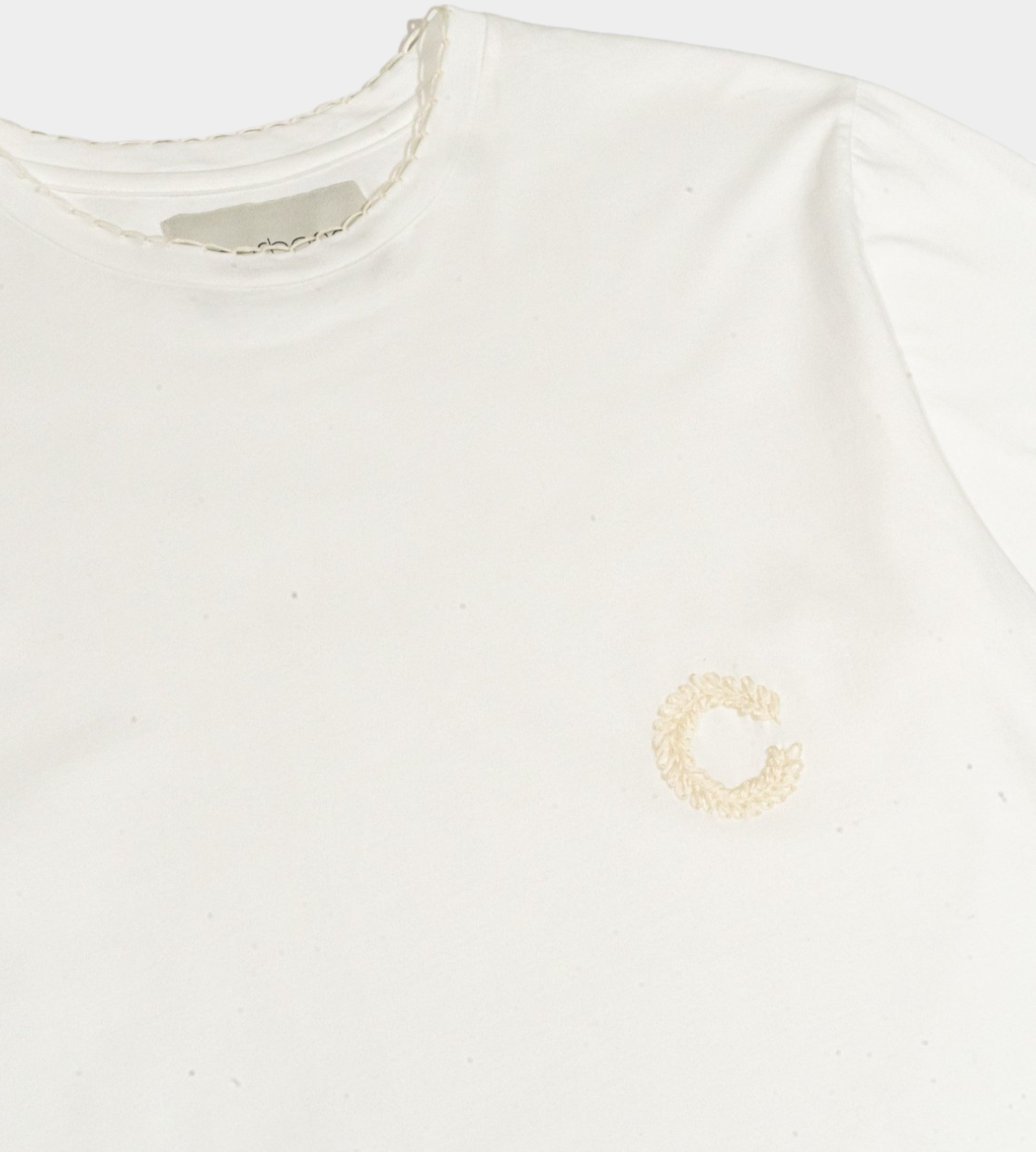 Carbone - Embroidered "C" T-Shirt Off White