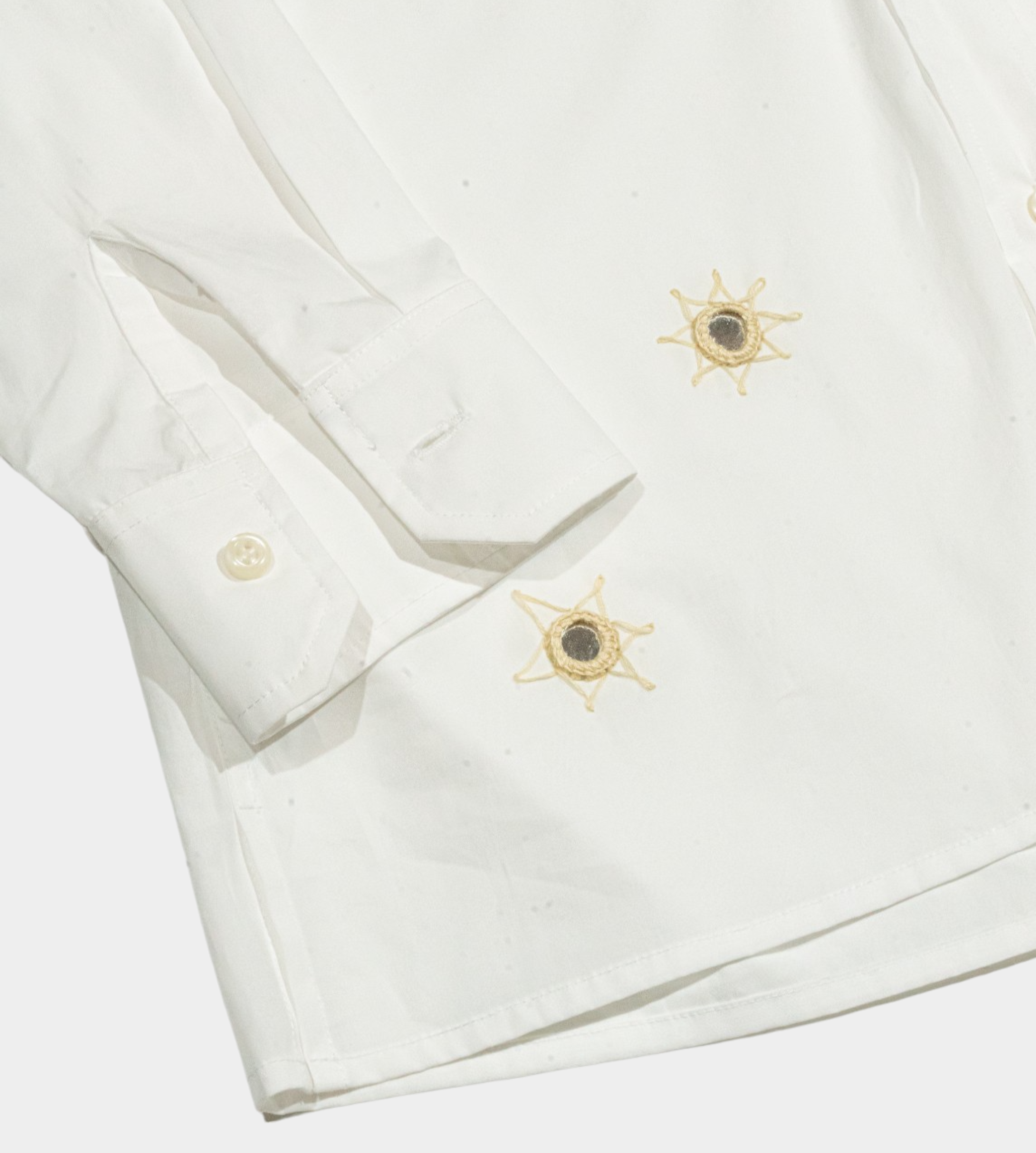 Carbone - Espejos Embroidered Front Shirt