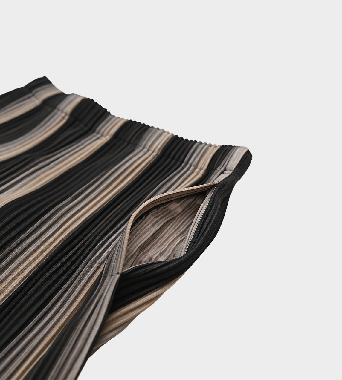 HOMME PLISSE ISSEY MIYAKE - Pleated RB stripes Pants