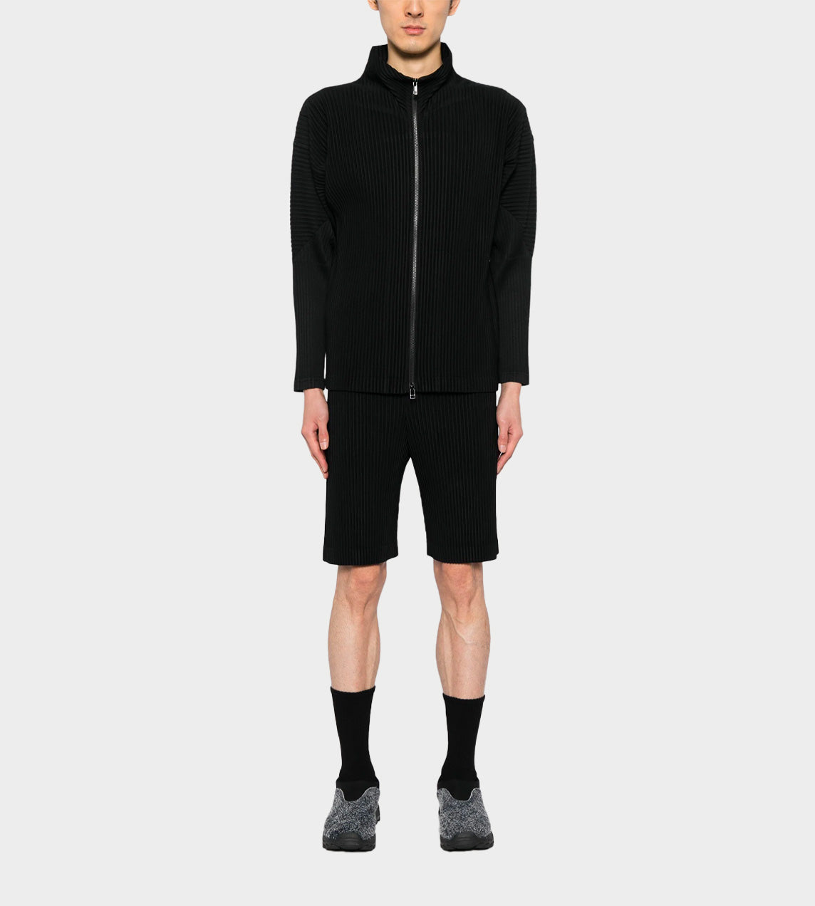 HOMME PLISSE ISSEY MIYAKE - MC May Pleated short Black
