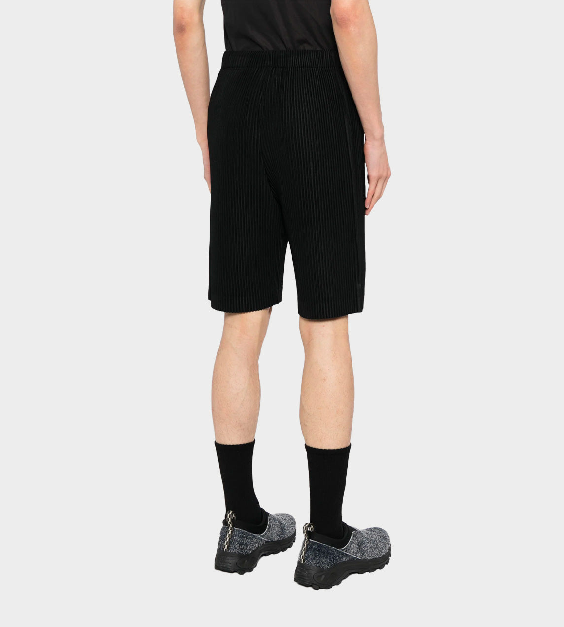 HOMME PLISSE ISSEY MIYAKE - MC May Pleated short Black