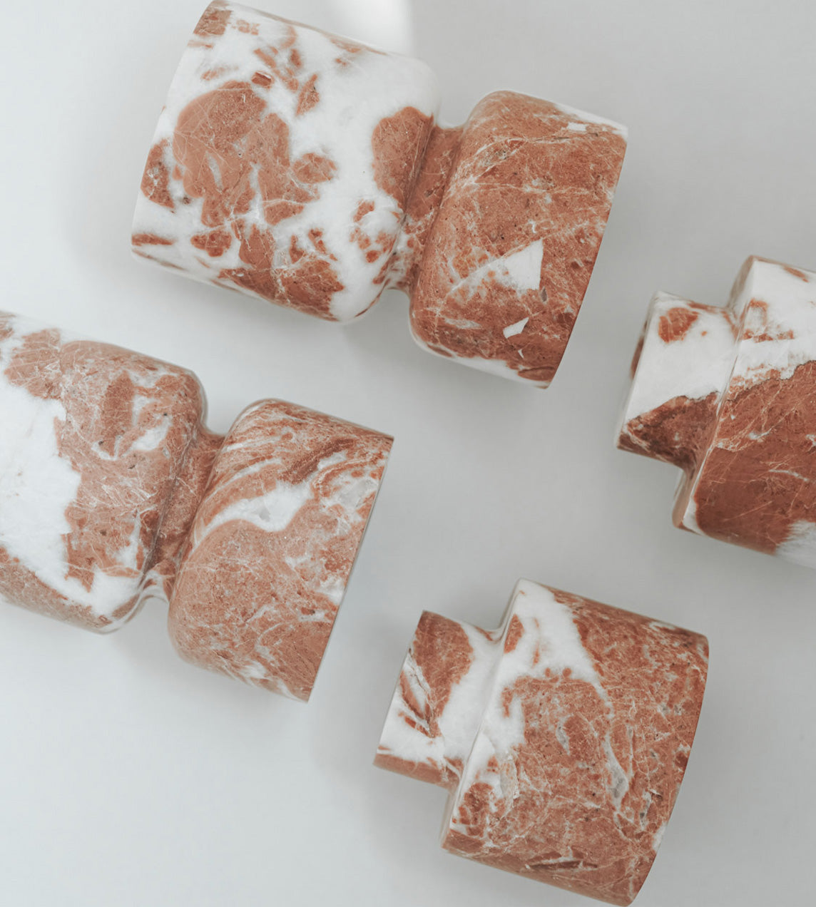 Le Rouge Life - Serene Marble Holder Coral Red