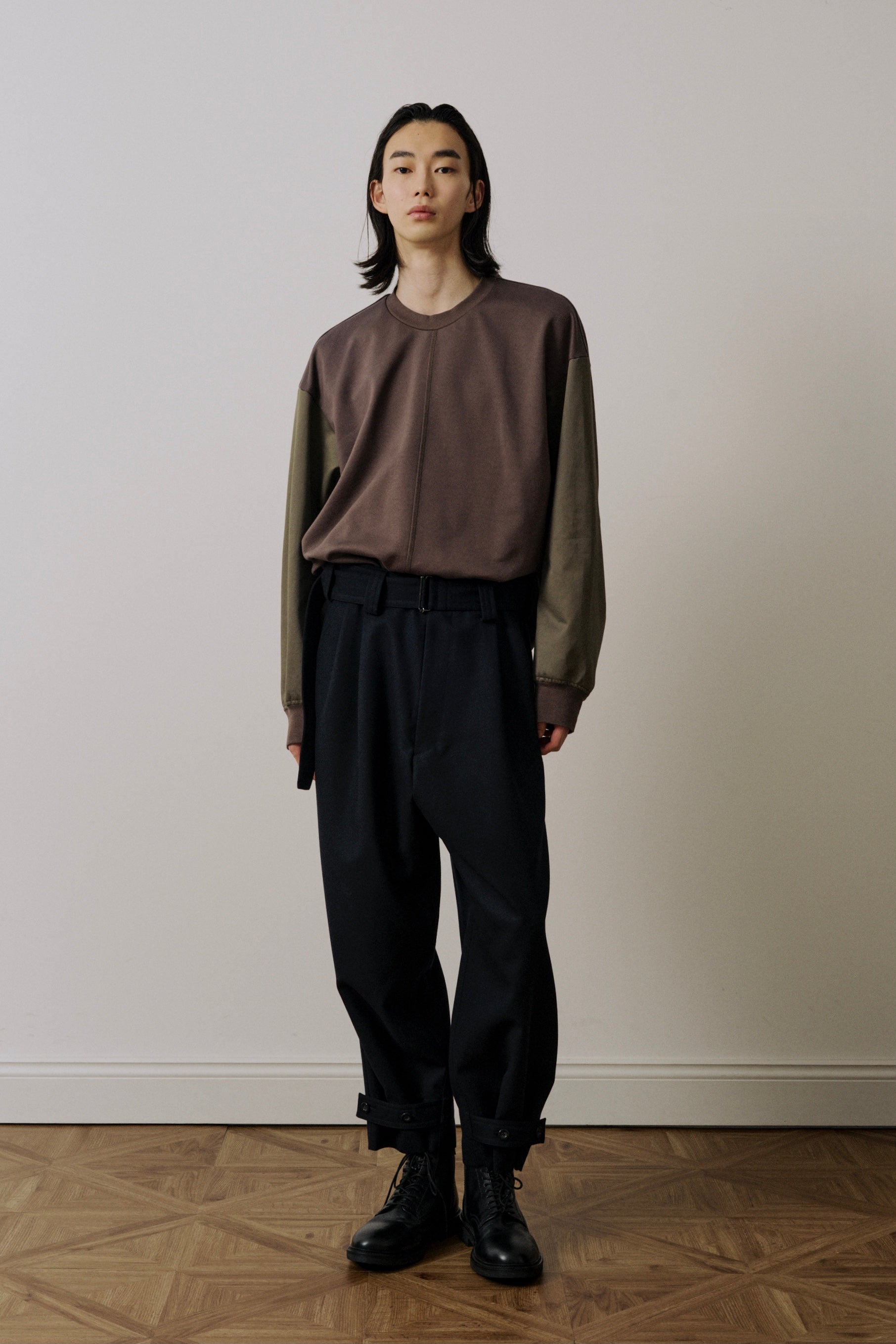 UJOH - Blouson Sleeve Pullover Brown