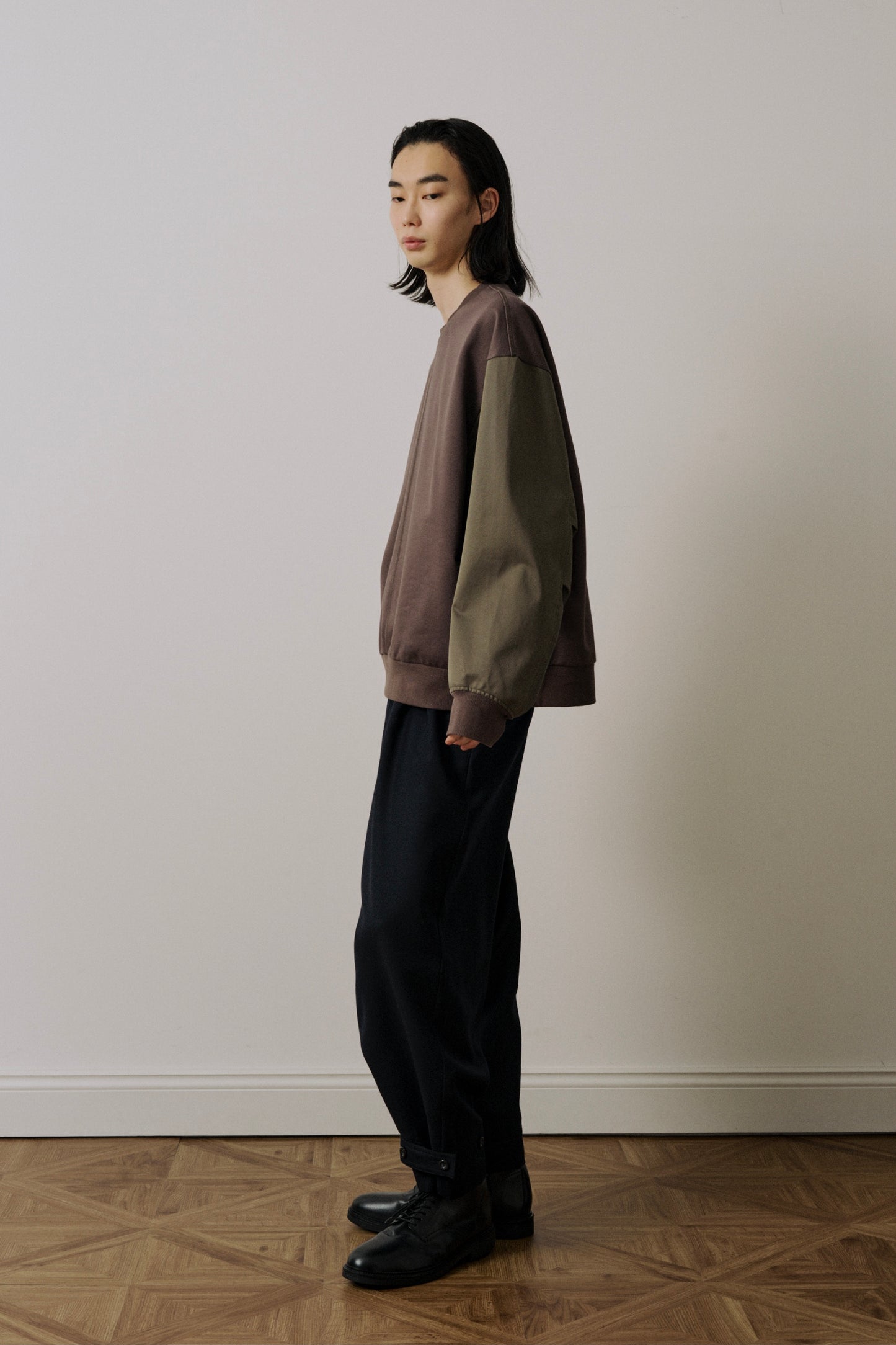 UJOH - Blouson Sleeve Pullover Brown