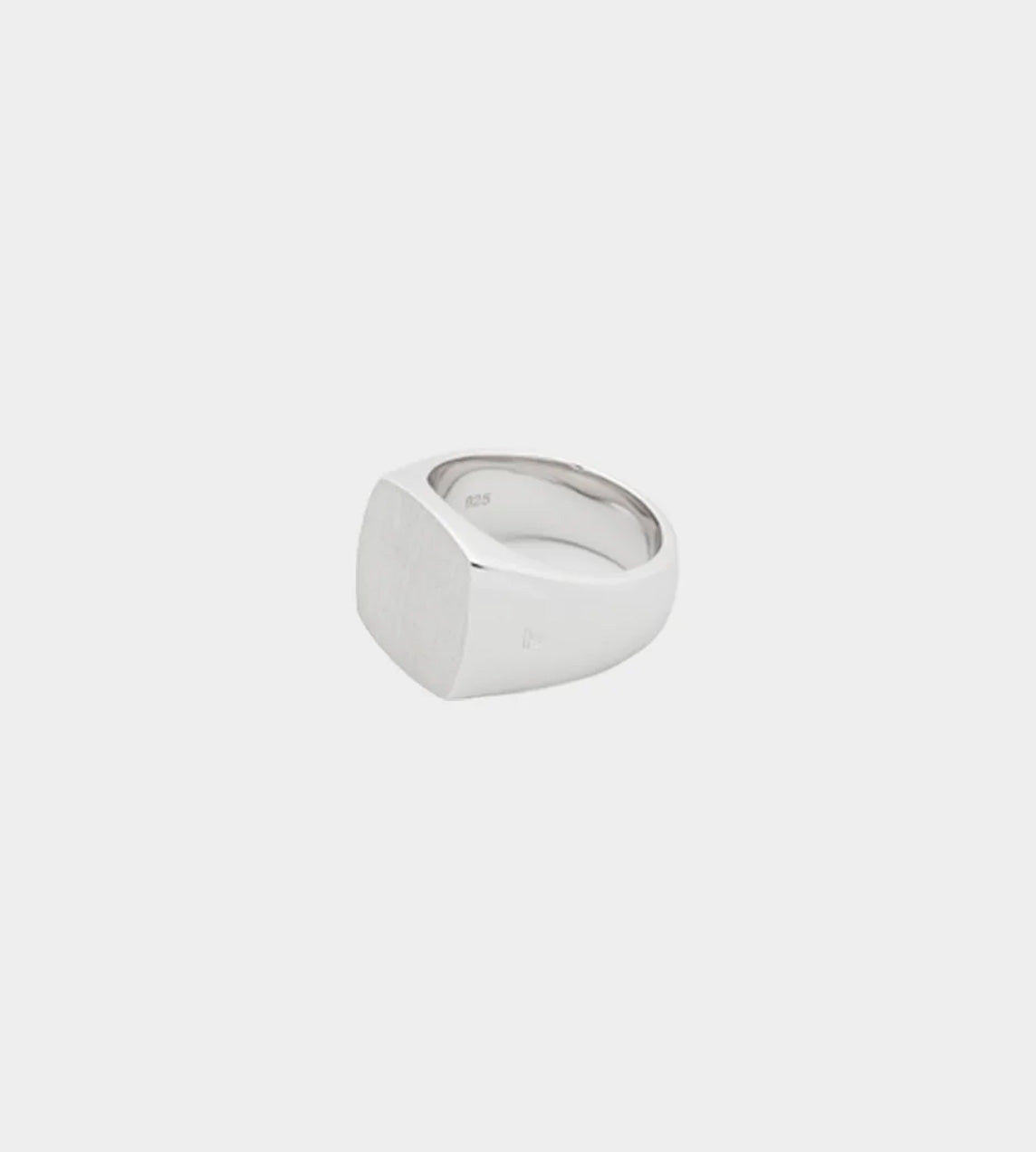 Tom Wood - Cushion Satin Ring (L)