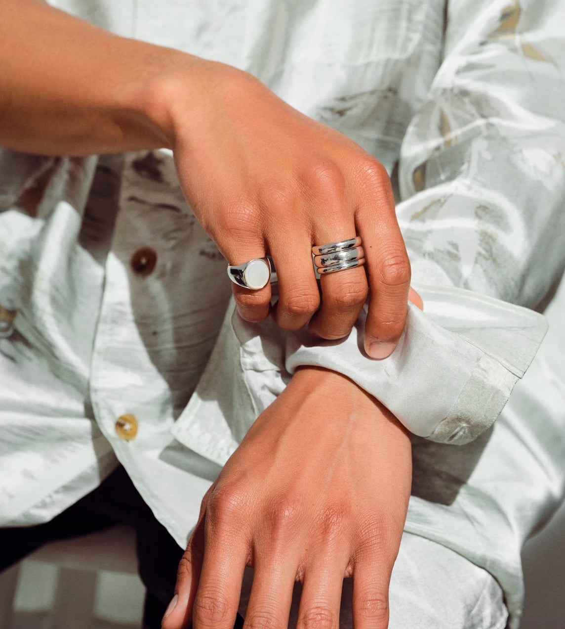 Tom Wood - Oval White Mother of Pearl Ring