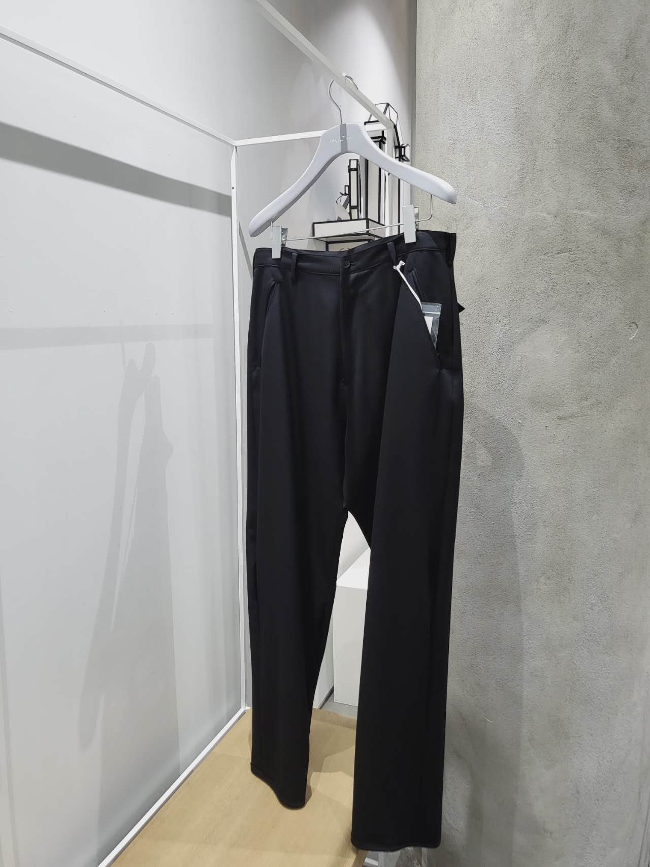 Sulvam - Tapered Pants Black