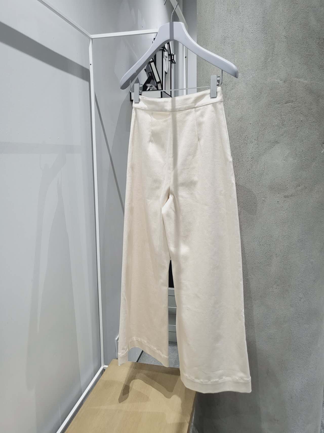 Rosetta Getty - Pintuck Front Cropped Wide Jeans