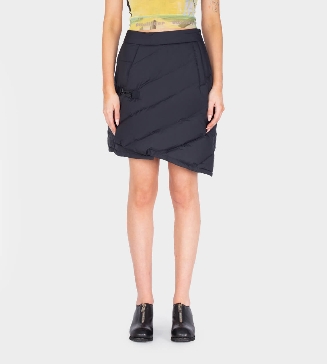 Chen Peng - Black Buckle Side Puffa Skirt