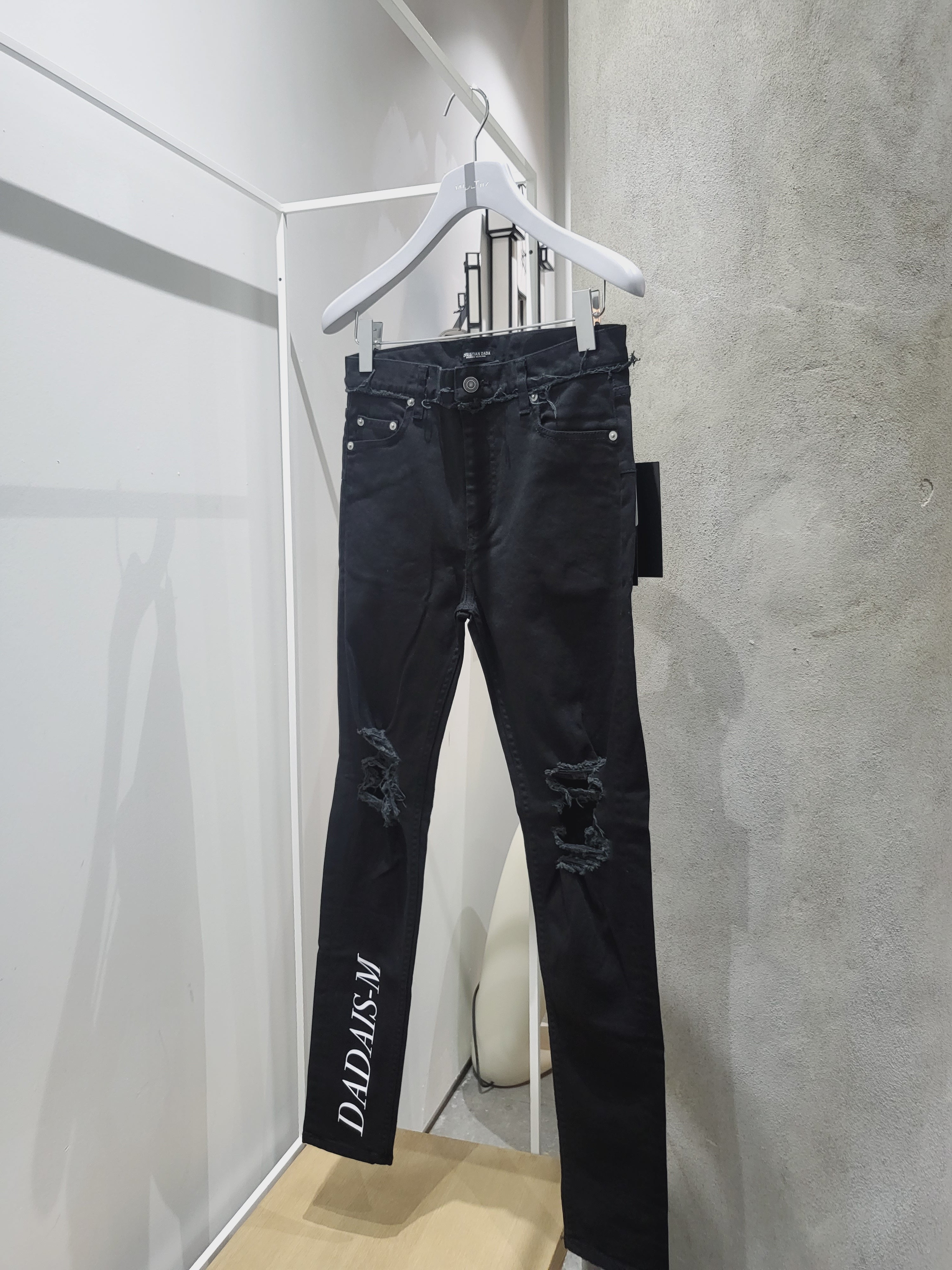 Christian Dada - Damaged Knee Signature Jean