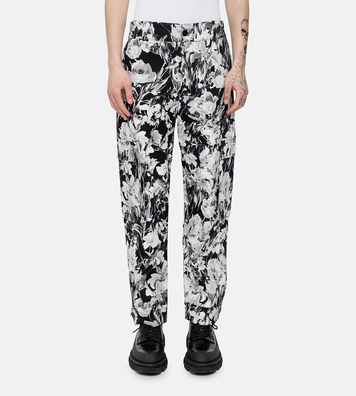 DAVI - Black White Floral Cargo Pant