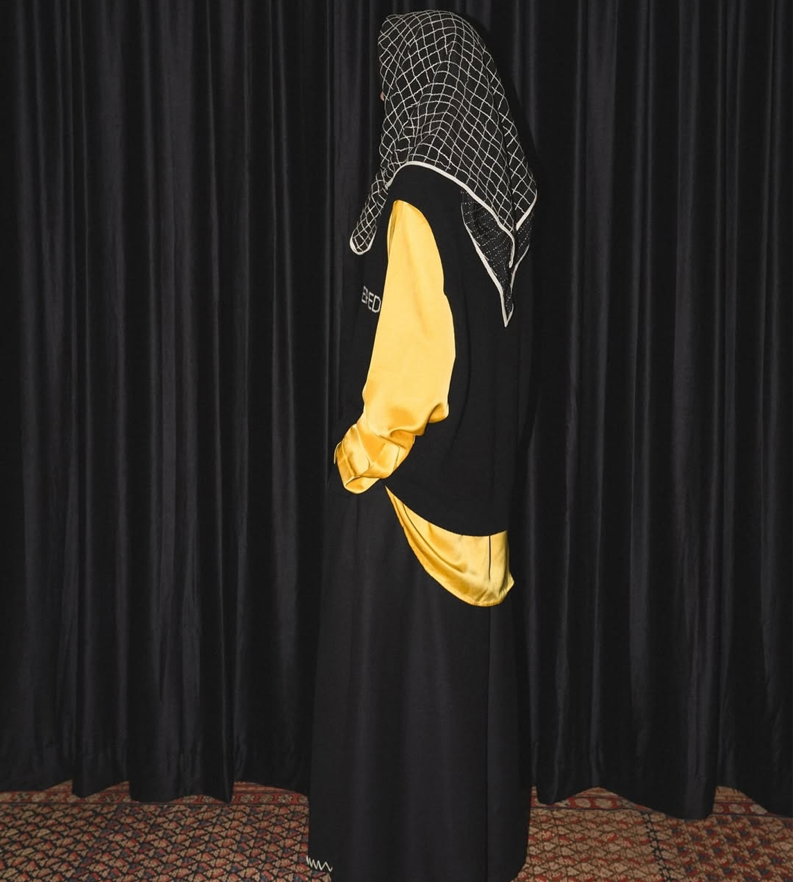 GLASS CYPRESS - Extra Large Warp Silk Scarf Blk