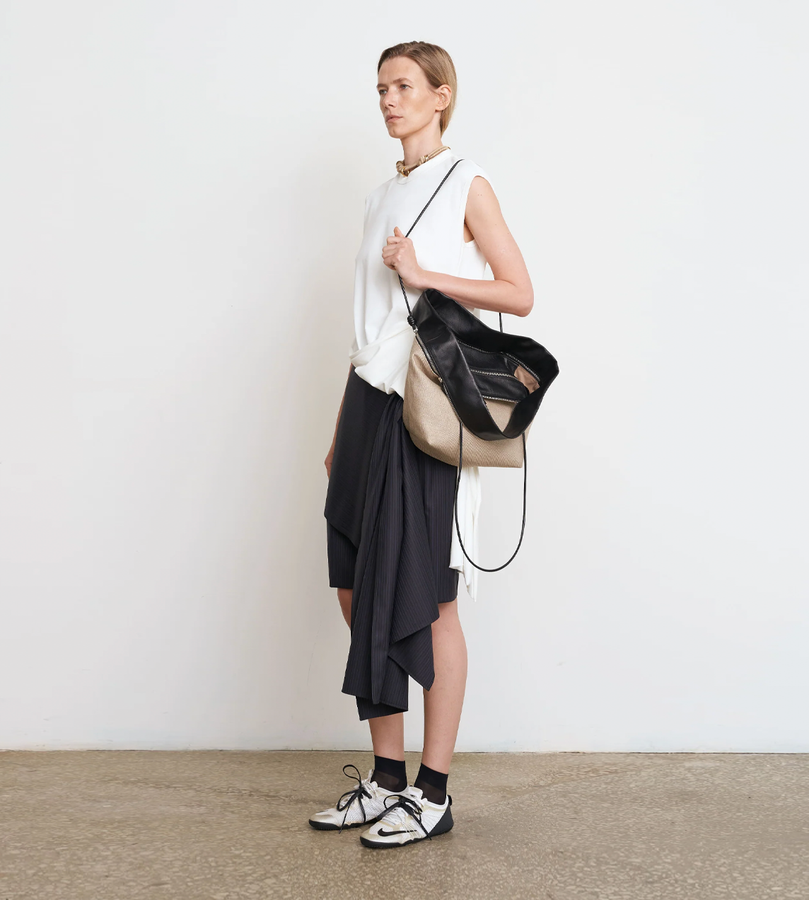 Zip Bag In Canvas With Shoulder Strap Beige