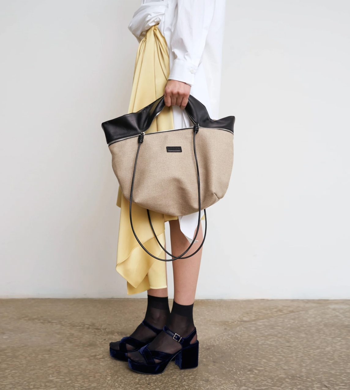 Zip Bag In Canvas With Shoulder Strap Beige