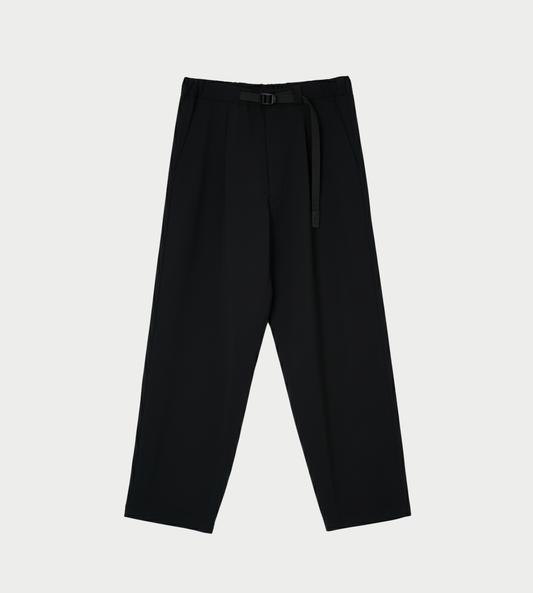 UJOH - Tape-Belt 1 Tuck Pants Blk