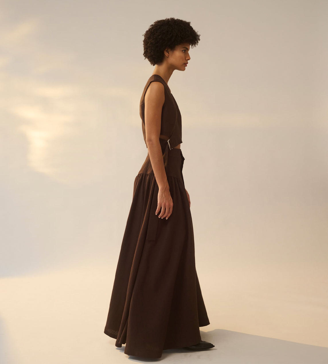 Yoke Cut Gathered Skirt Chocolate