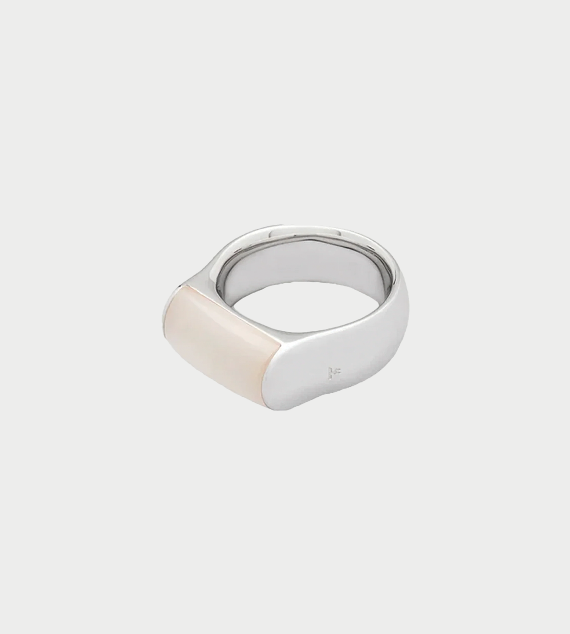 Tom Wood - Crest Ring White MOP