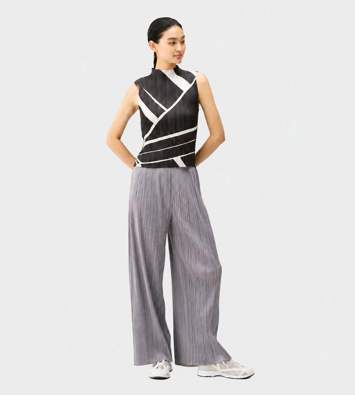 PLEATS PLEASE ISSEY MIYAKE - Fold-line Sleeveless Top Blk
