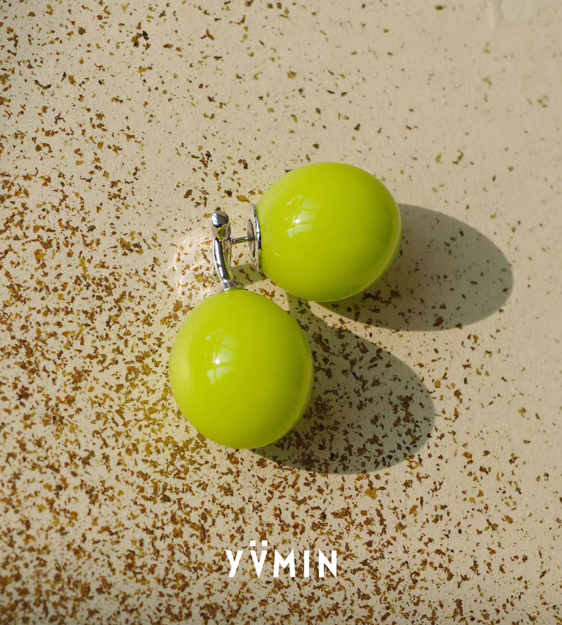 Grape Stud Earring Green (Single)