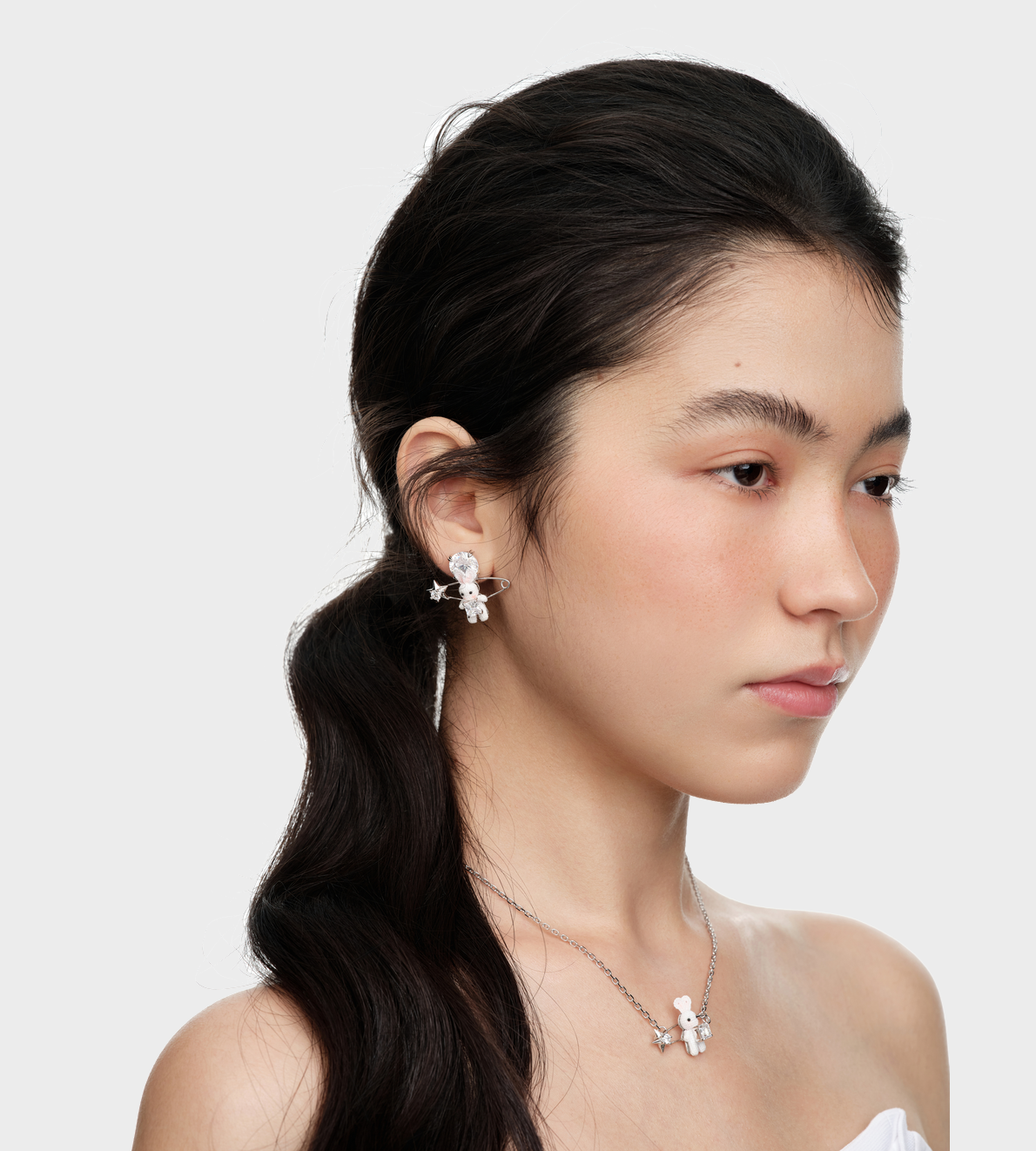 Woven Mini Rabbit Pin Lock Necklace Silver