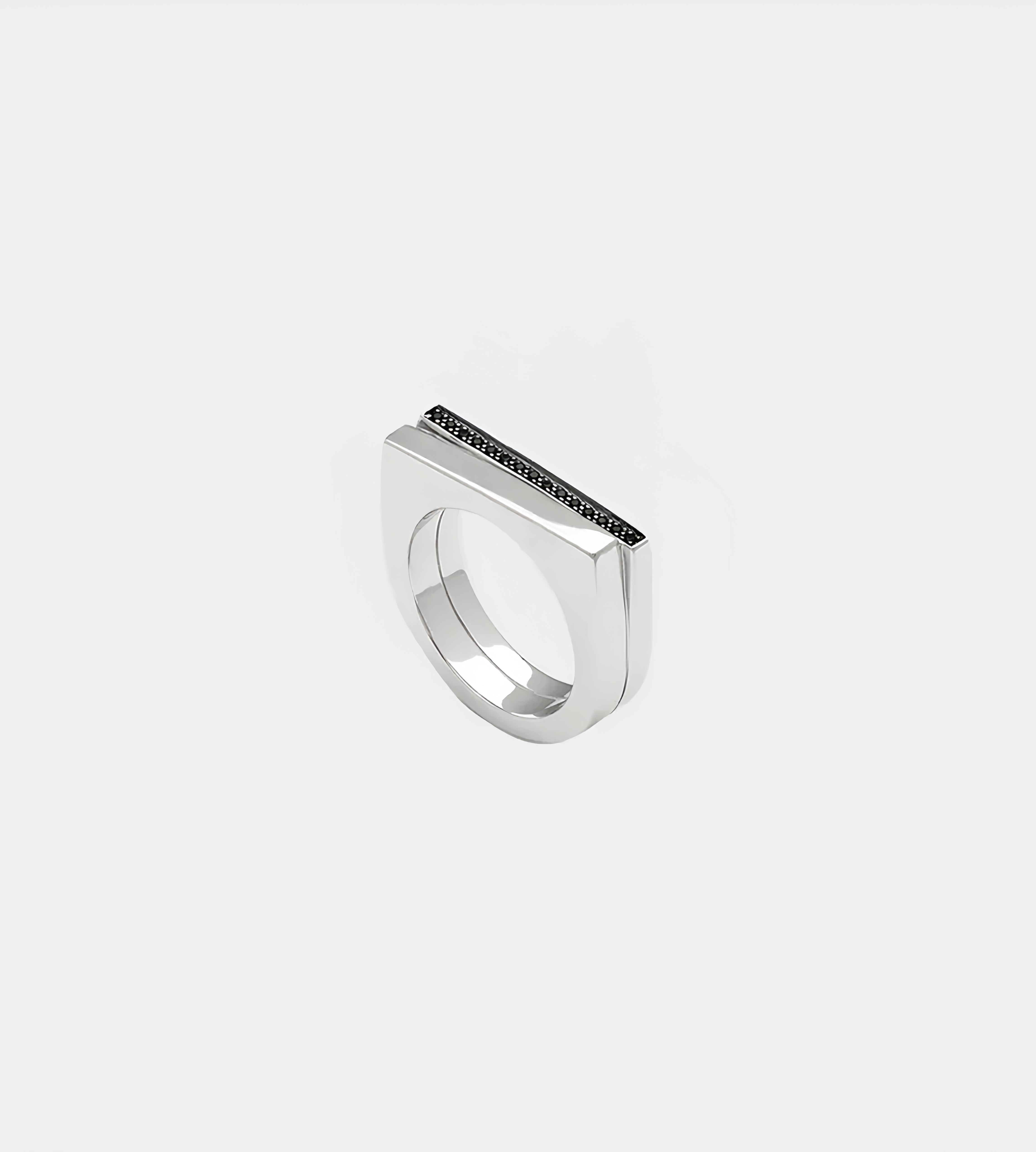 Tom Wood - Step Ring Black Spinel