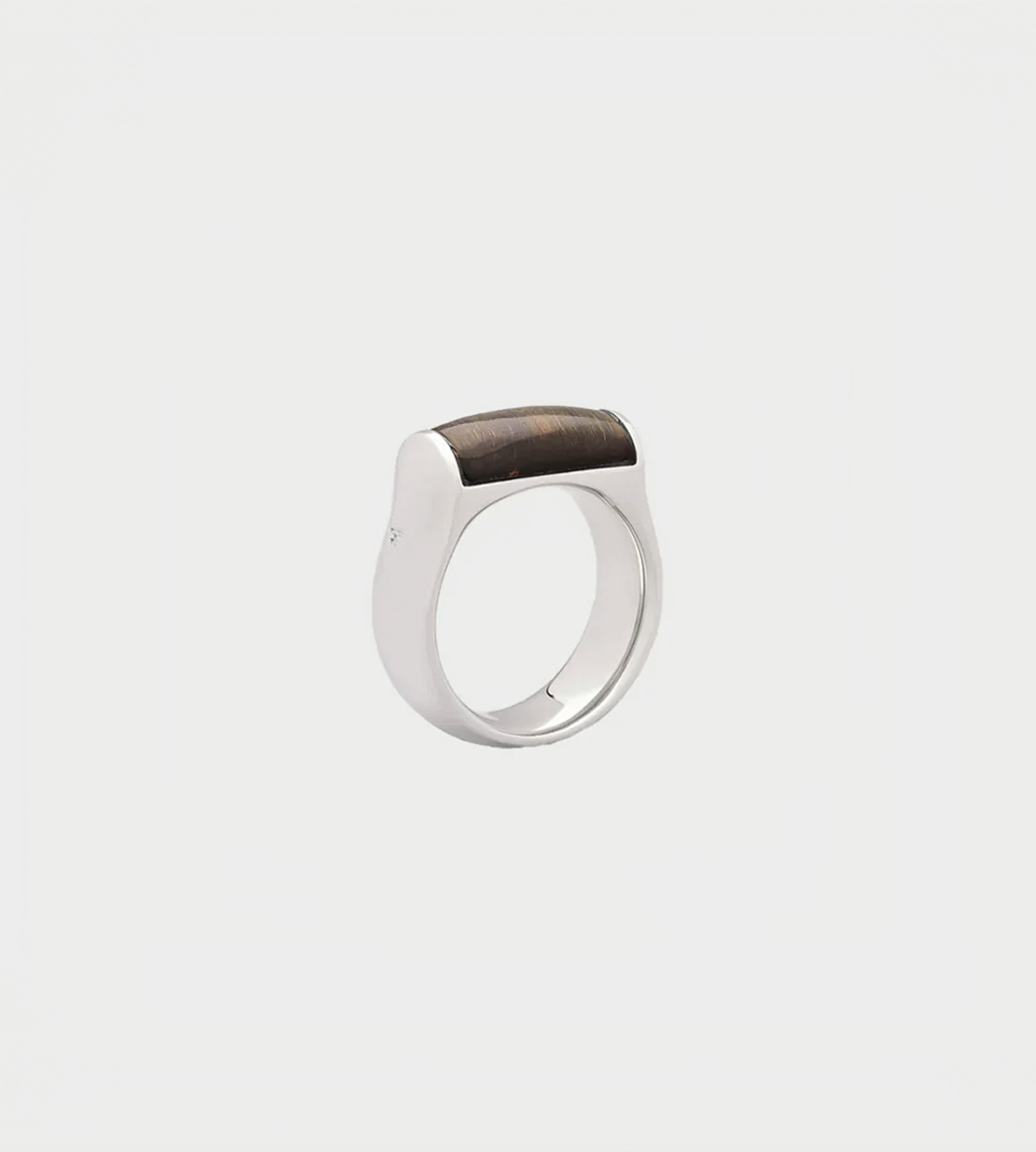 Tom Wood - Crest Ring Blue Hawk Eye