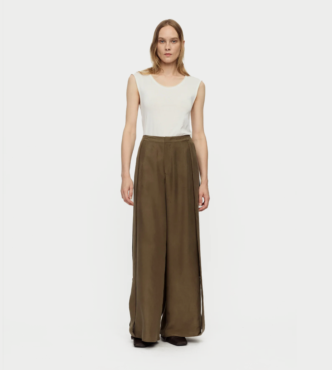 RUOHAN - Pira Trousers Olive