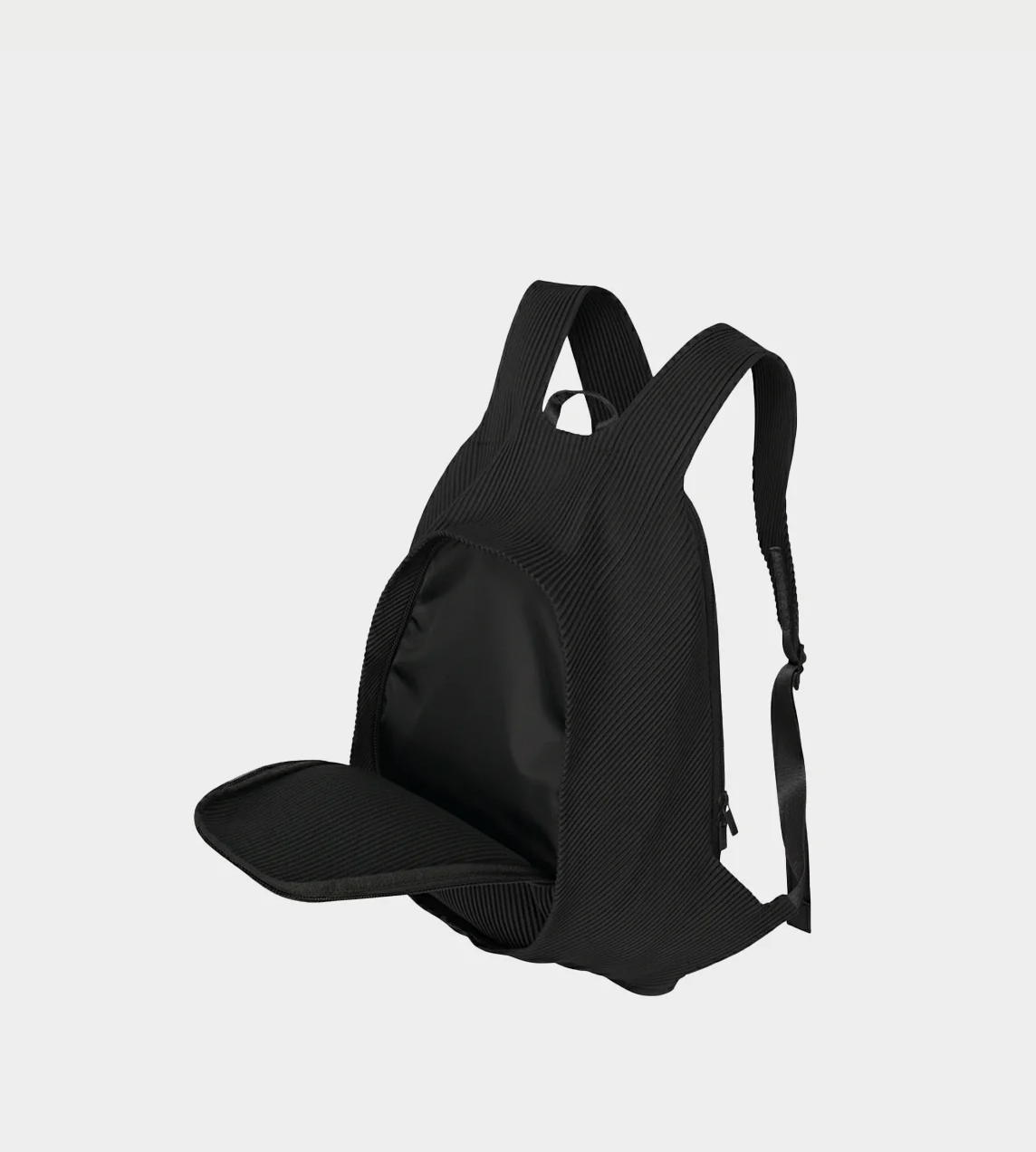 Pleats Backpack Blk