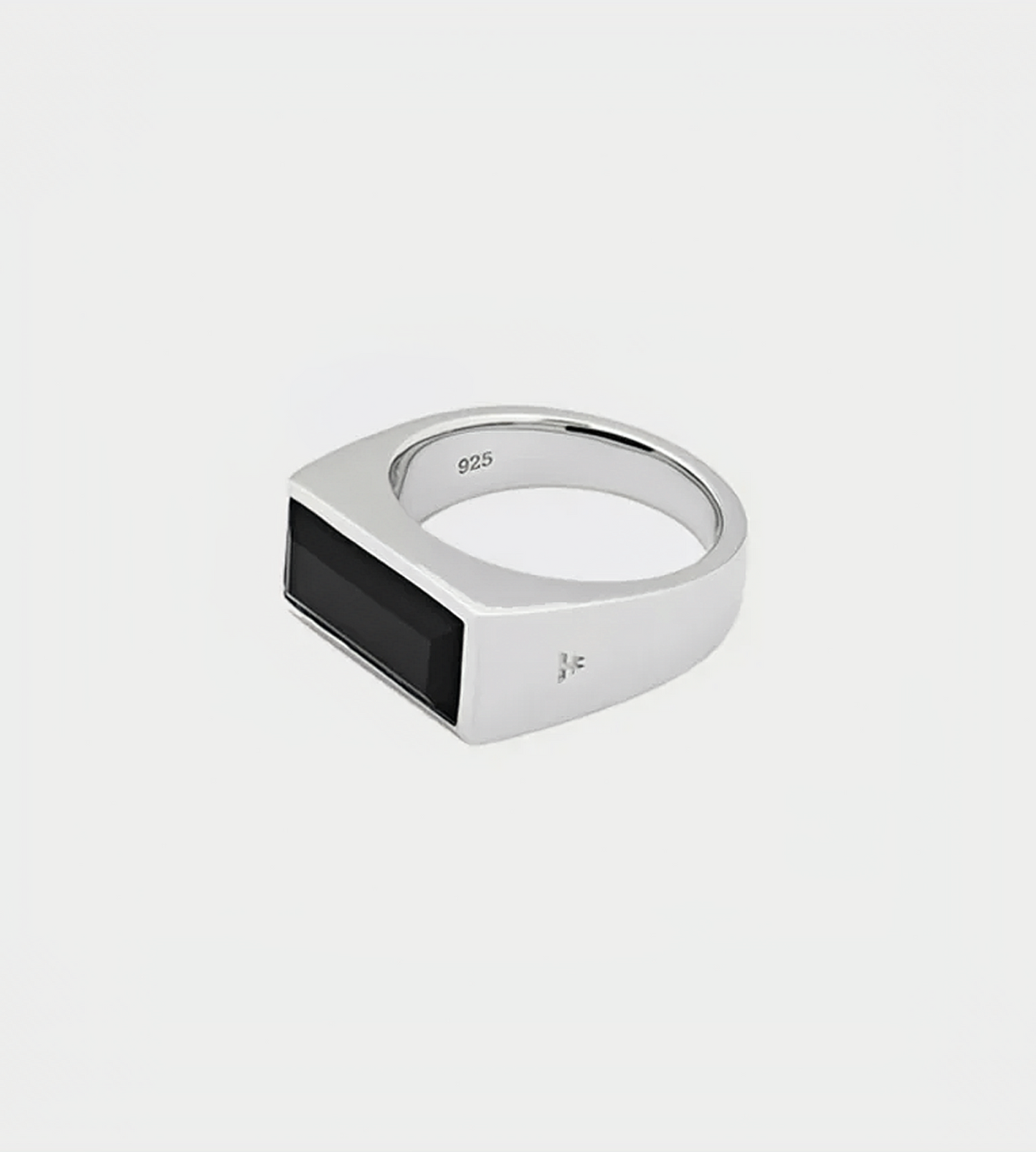  Tom Wood - Peaky Ring - Polished Onyx