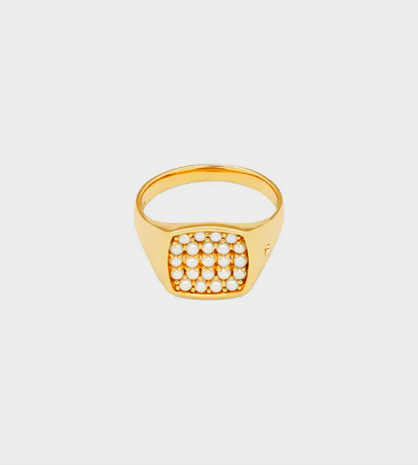 Tom Wood - Mini Oval Pearl Gold