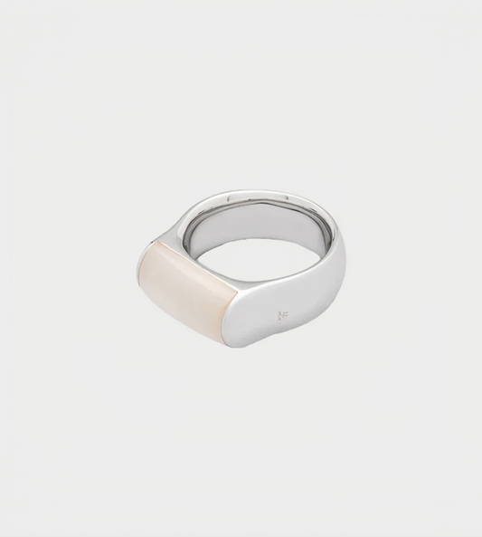 Tom Wood - Crest Ring White MOP