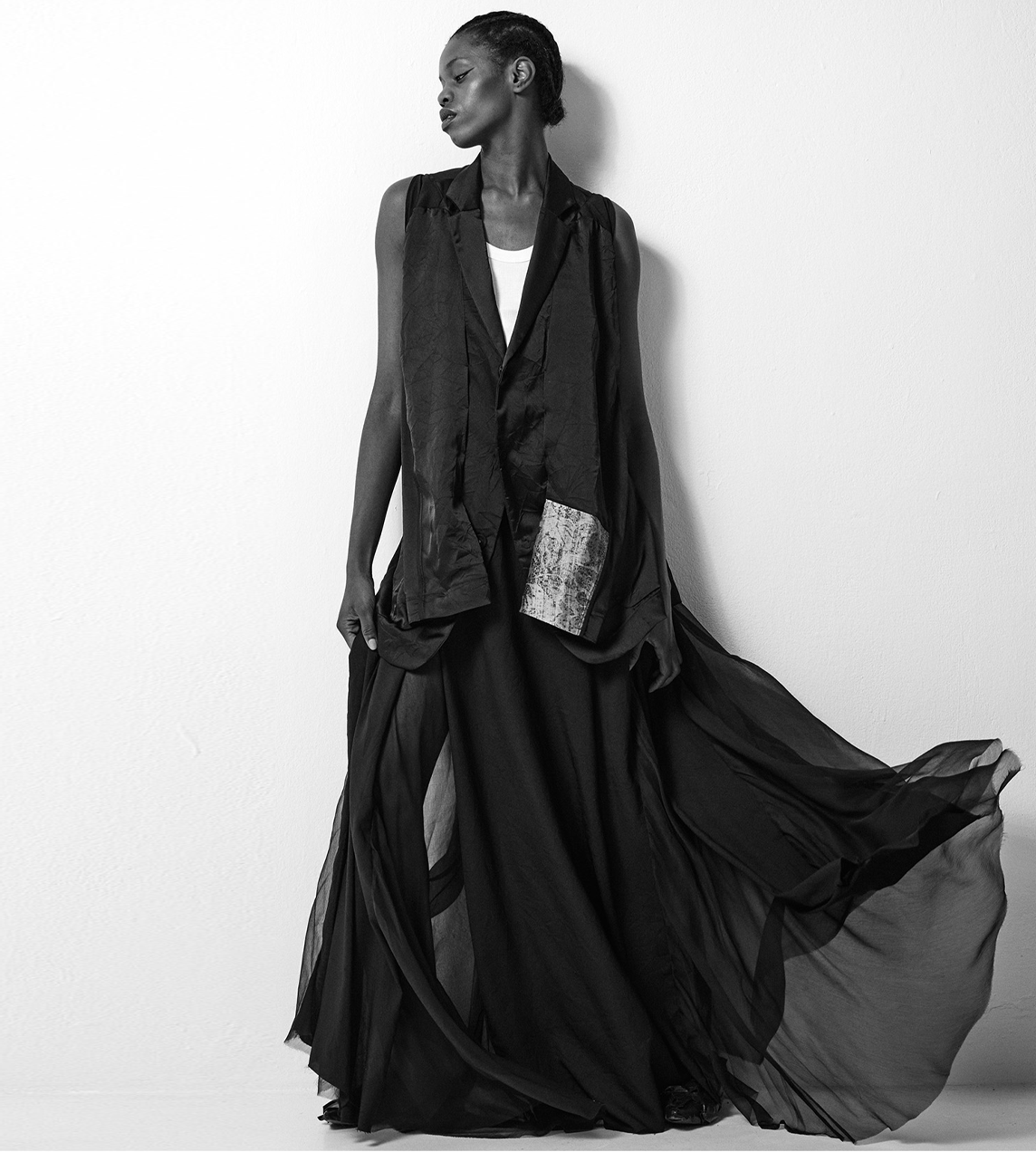 Giovanni Cavagna - Sleeveless Jacket Black